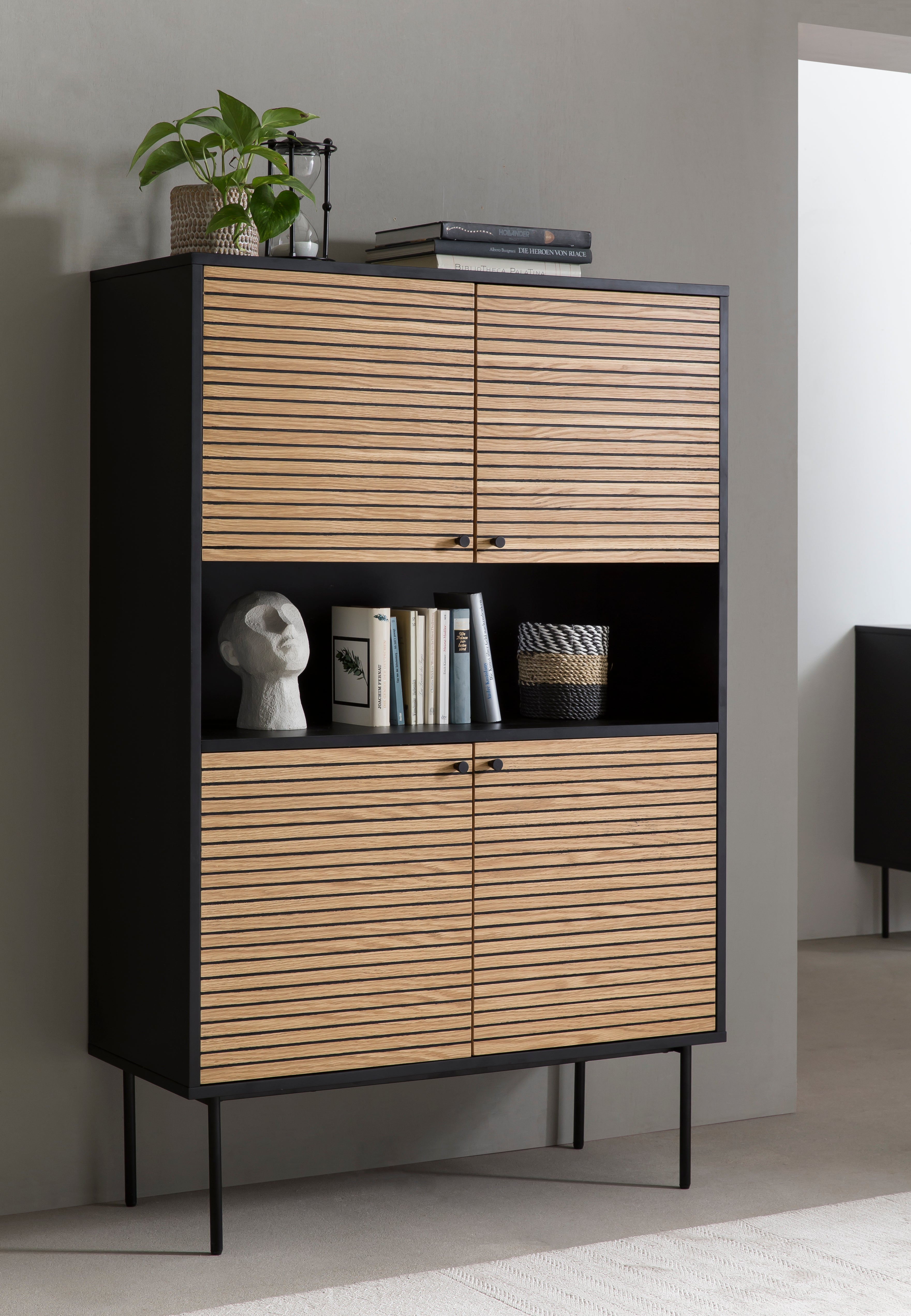 Highboard